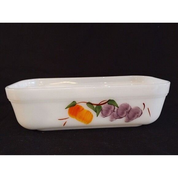 Vintage Fire King GAY FAD 8" Milk Glass Loaf Pan Fruit Peach & Grapes Bakeware - Picture 1 of 7